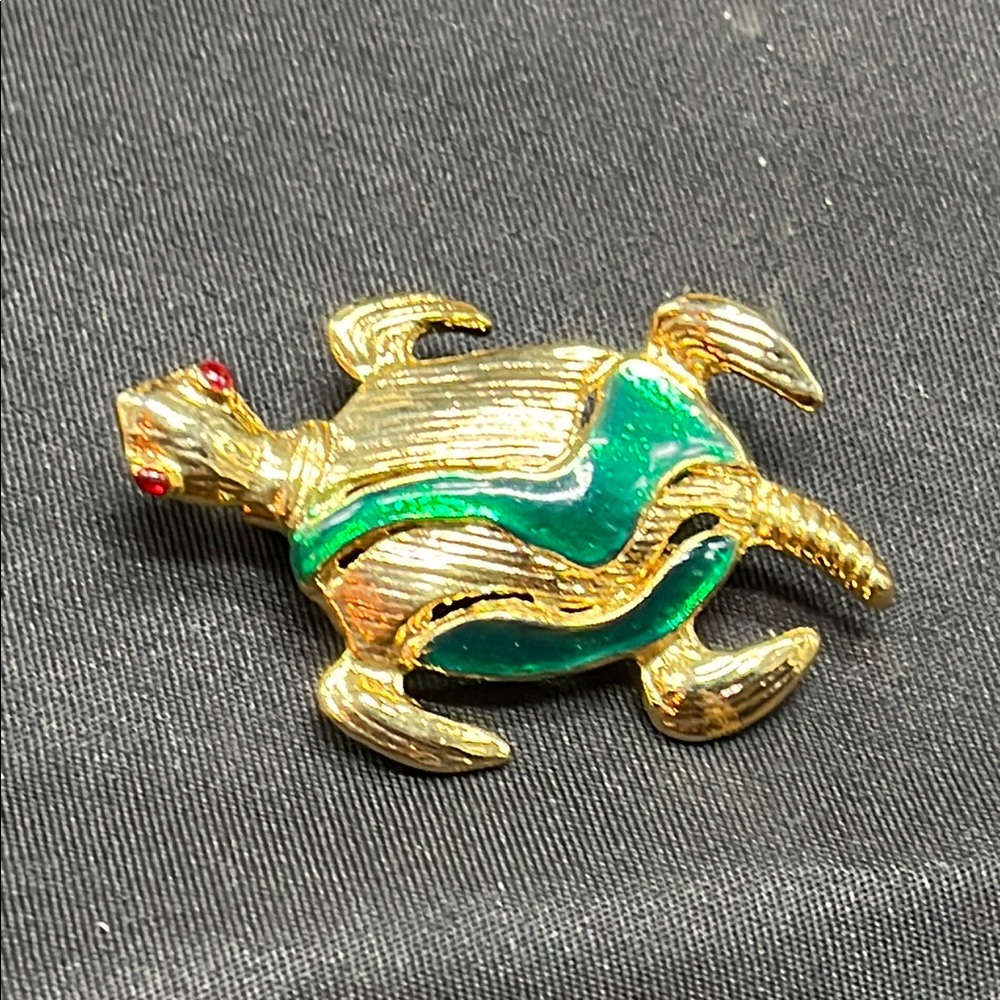Turtle Pin Brooch